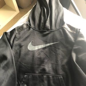 Nike Therma Fit Black Hoodie Size L